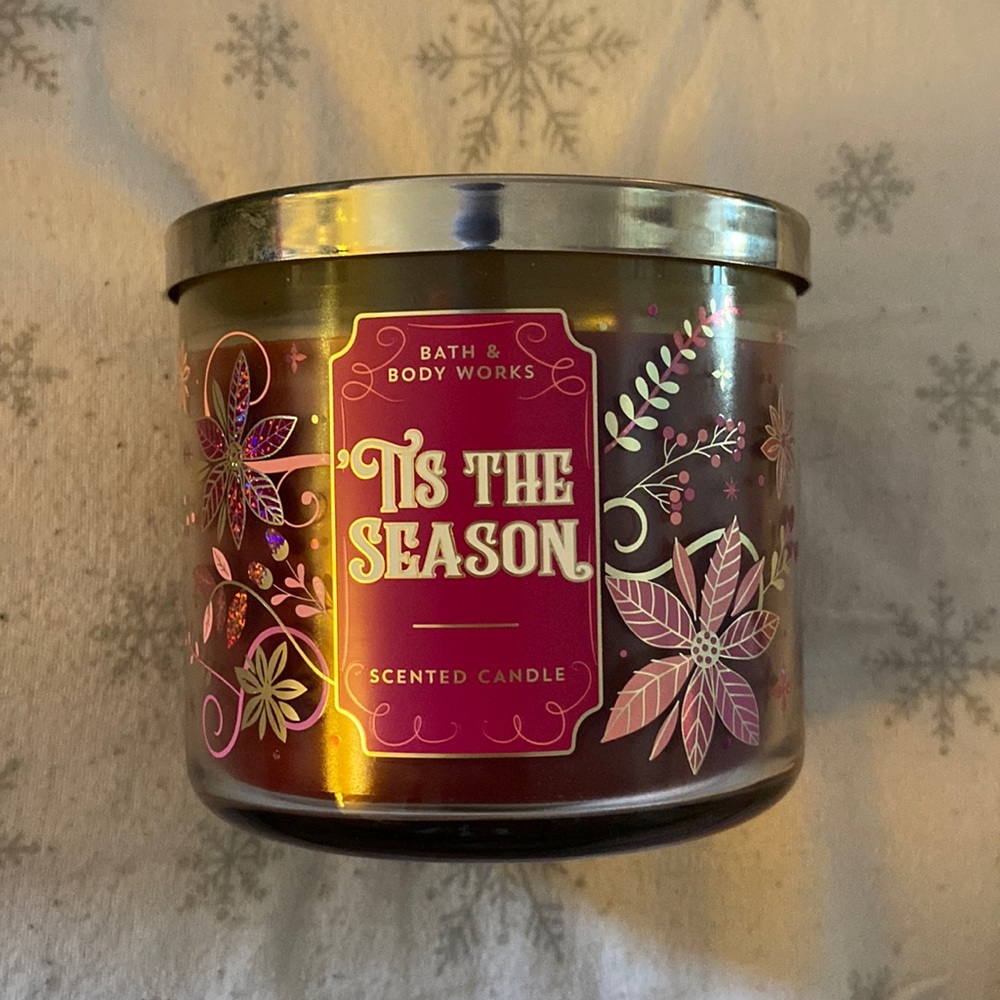 Bath & Body Works Tis The Season Candle
